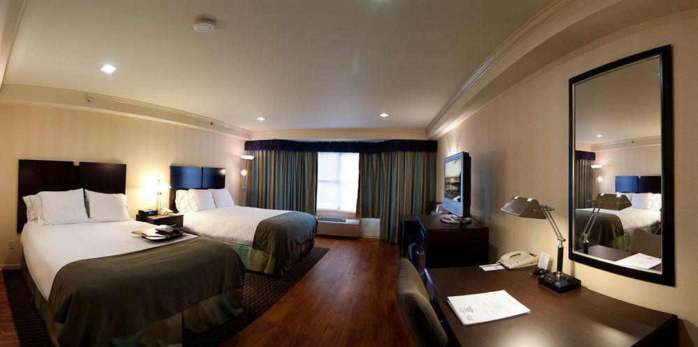 Hotel Strata Mountain View Room photo